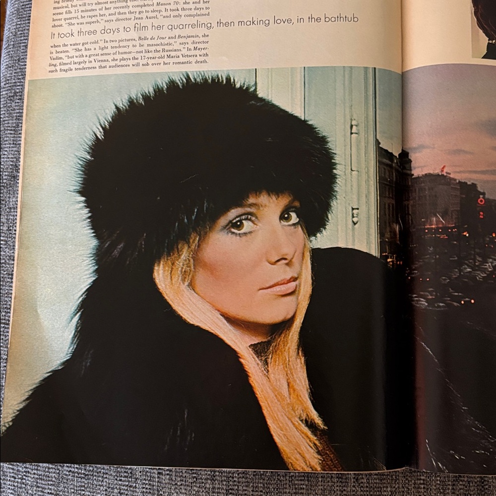 Look Magazine April 30, 1968 Catherine Deneuve, Israel, Joe Torre, Choppers - Picture 8 of 13